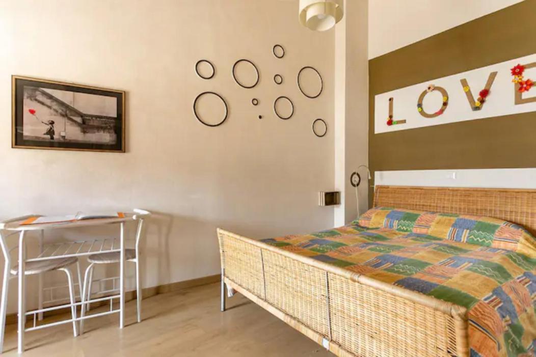 Stanza Con Terrazzo Vista Lago - Lakeholiday Castel di Tora Exterior foto