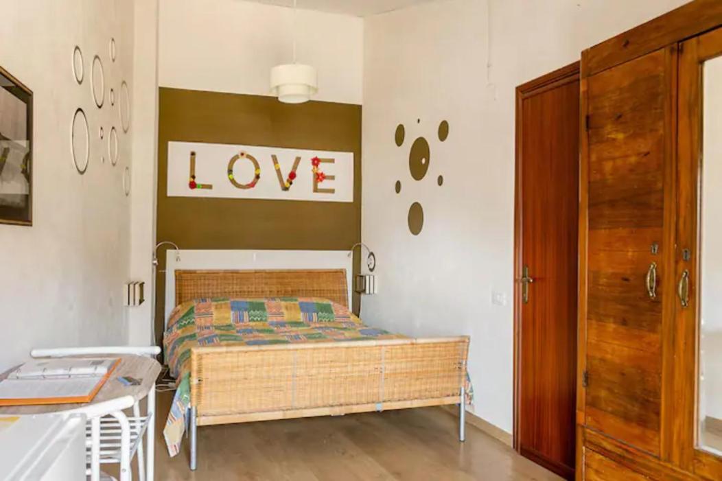 Stanza Con Terrazzo Vista Lago - Lakeholiday Castel di Tora Exterior foto